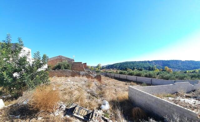 Suelo urbano residencial disponible por 39000 con 925m en calle santa barbara  sn Anna