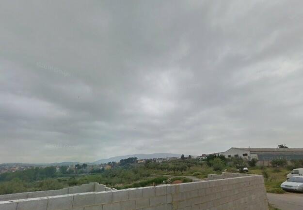 Suelo urbano residencial disponible por 39000 con 925m en calle santa barbara  sn Anna