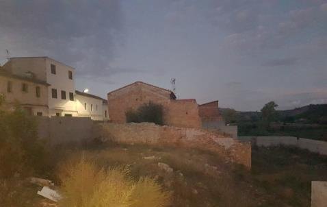 Suelo urbano residencial disponible por 39000 con 925m en calle santa barbara  sn Anna