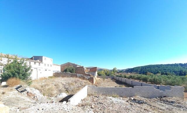 Suelo urbano residencial disponible por 39000 con 925m en calle santa barbara  sn Anna