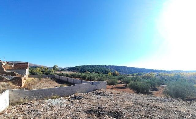 Suelo urbano residencial disponible por 39000 con 925m en calle santa barbara  sn Anna
