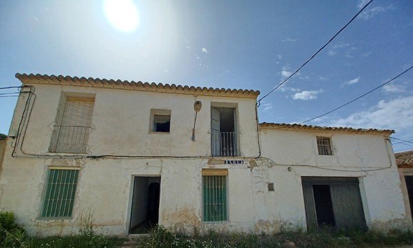 Chalet en venta en Requena, Valencia