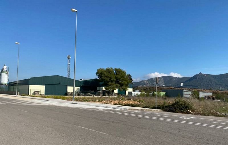 Suelo urbano idustrial disponible por 60000 de 2192m en cpartida acequia de laba pol 46 parcela 218 Alcal de Xivert