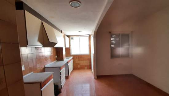 Piso en venta en Calle Nou Doctubre Canals Valencia