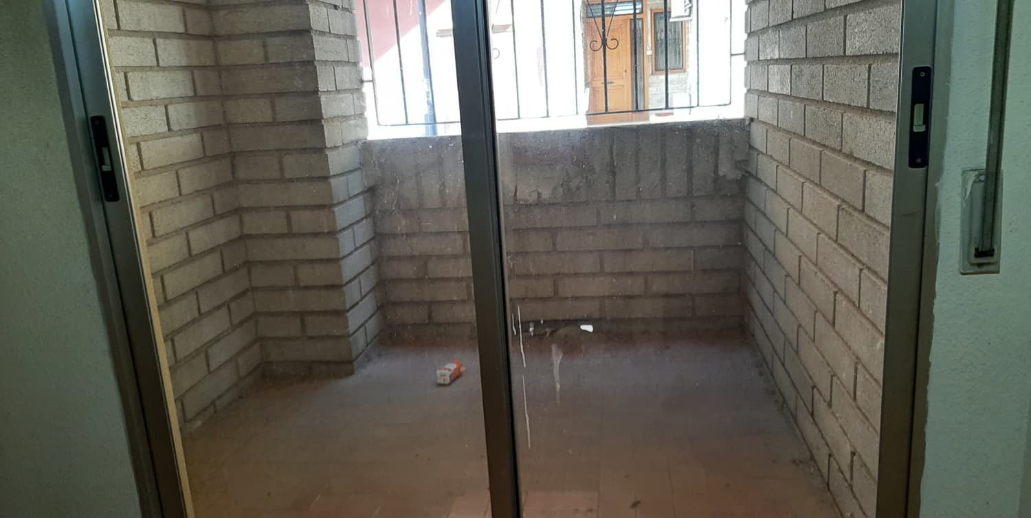 Piso en venta en Calle Nou Doctubre Canals Valencia