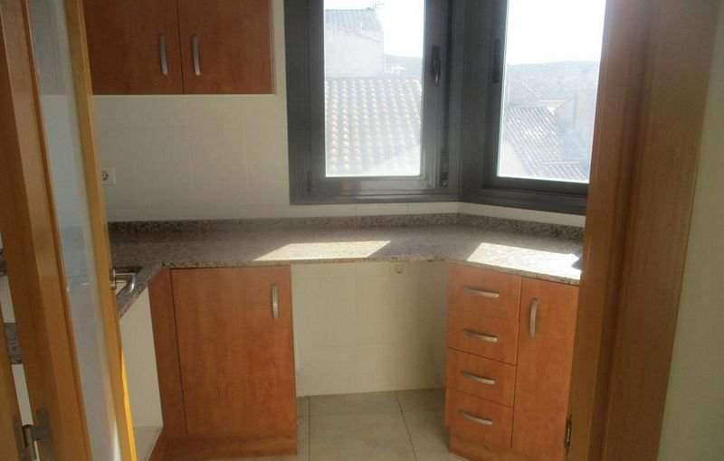 Compra piso en calle blasco de alagon en Coves de Vinrom les por 46500 con 62m y 2 habitaciones
