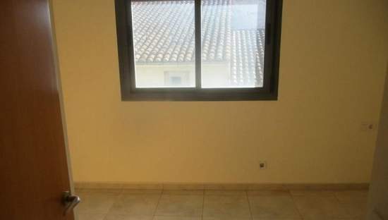Compra piso en calle blasco de alagon en Coves de Vinrom les por 46500 con 62m y 2 habitaciones