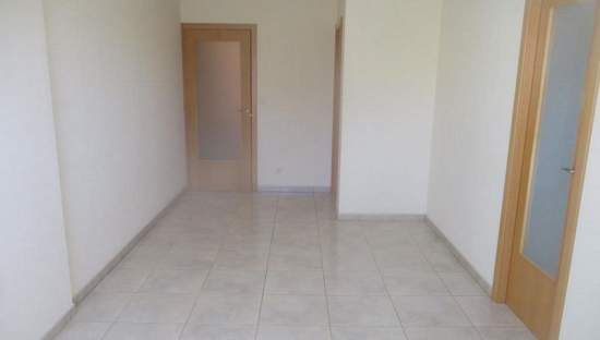 Compra piso en calle blasco de alagon en Coves de Vinrom les por 46500 con 62m y 2 habitaciones