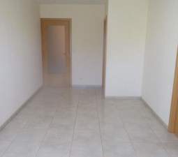 Compra piso en calle blasco de alagon en Coves de Vinrom les por 46500 con 62m y 2 habitaciones