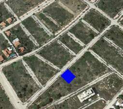 Suelo en Av del Pinar - Ptda Pichell -