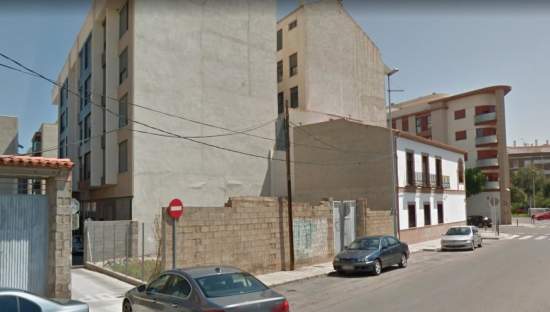 Urbano Solar en venta  en Calle Nueve De Octubre Almazora Castelln