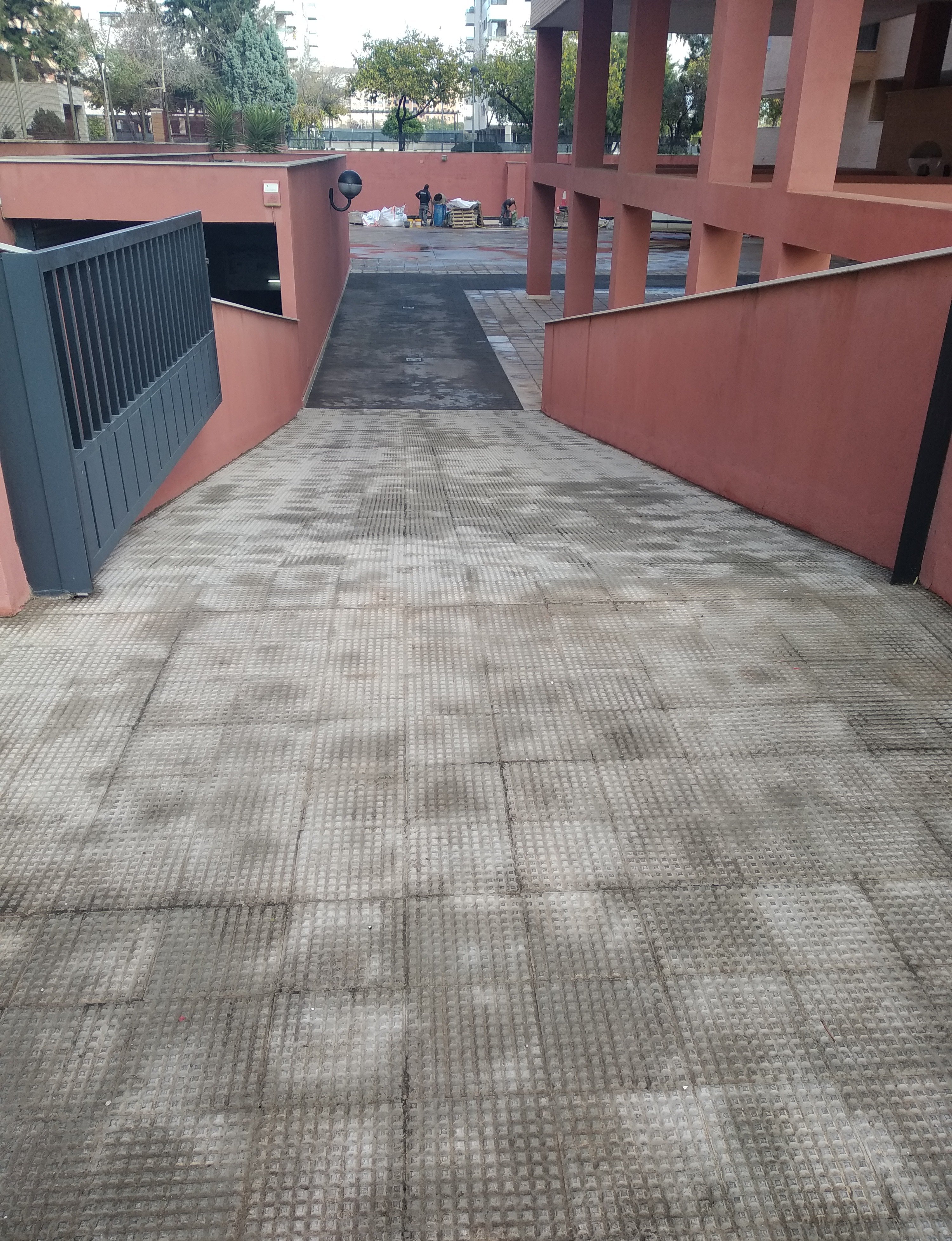 Venta de garaje en calle cl rio sella, 12 plaza moto m-3. edif. garbí Castellón de la PlanaCastelló de la Plana por 900 con 9m