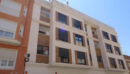 Garaje en venta  en Calle Mutxol Elche Alicante