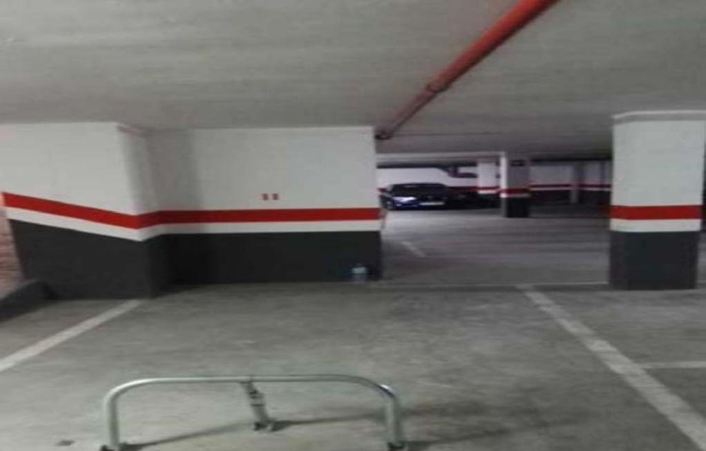 Garaje en venta  en Avenida Alcalans Dels Montserrat Valencia