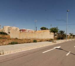 Urbano (Solar) en venta  en Calle Formentera De Segura, Elche, Alicante