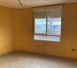 Compra piso por 42.500 con 117m y 2 habitaciones en calle vicent ramon, Betxí