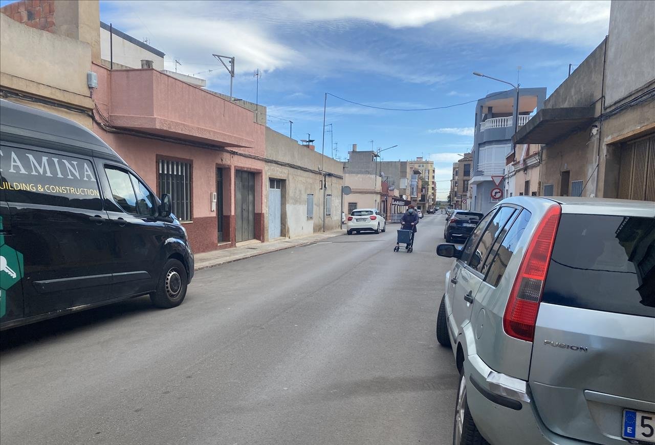 Compra piso por 42.500 con 117m y 2 habitaciones en calle vicent ramon, Betxí
