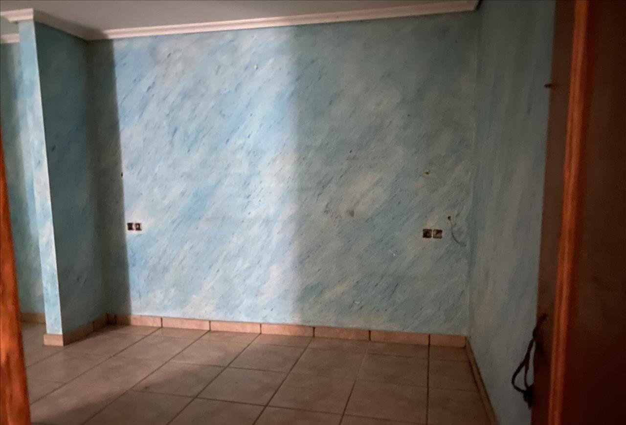 Compra piso por 42.500 con 117m y 2 habitaciones en calle vicent ramon, Betxí