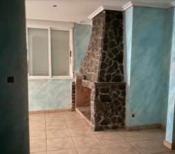 Compra piso por 42.500 con 117m y 2 habitaciones en calle vicent ramon, Betxí