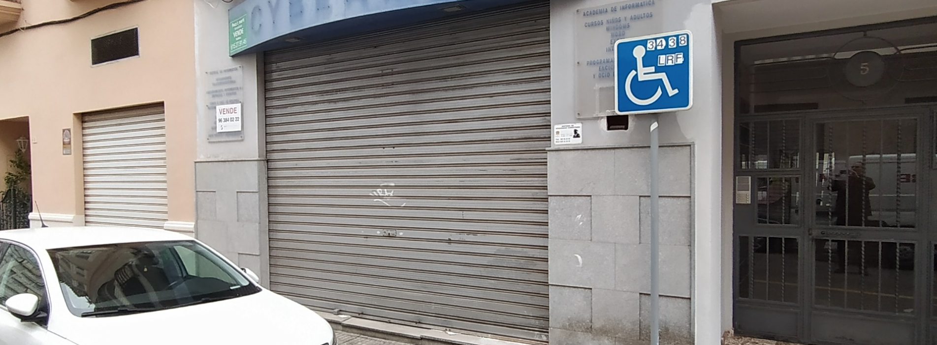 Local comercial en venta en ccalle jacinto benavente 5 en Gandia por 147500 de 241m undefined