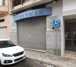 Local comercial en venta en ccalle jacinto benavente 5 en Gandia por 147500 de 241m undefined