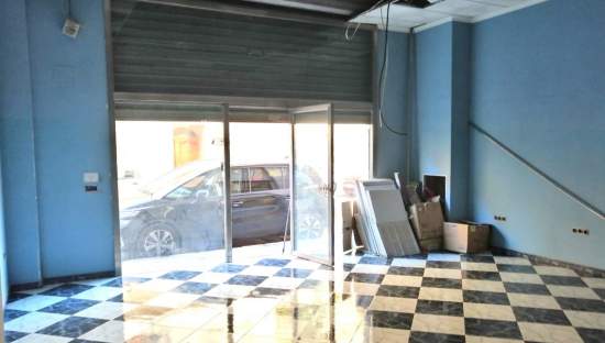 Local comercial en venta en ccalle jacinto benavente 5 en Gandia por 147500 de 241m undefined
