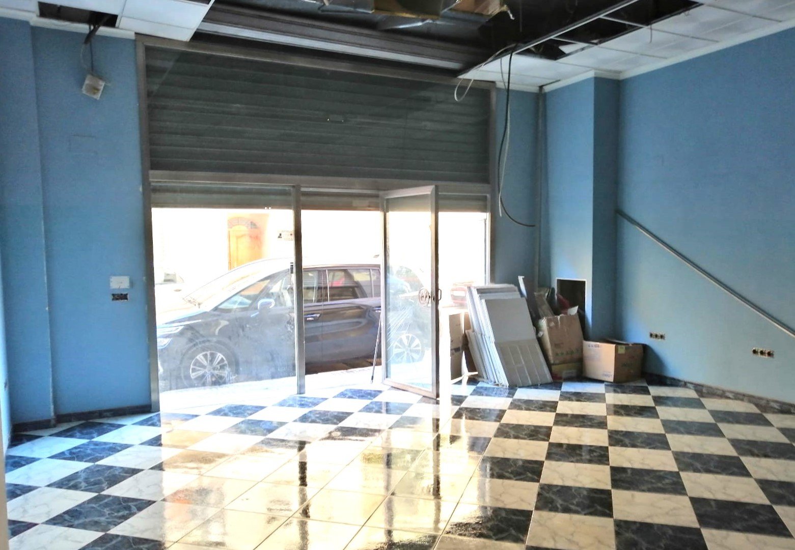 Local comercial en venta en ccalle jacinto benavente 5 en Gandia por 147500 de 241m undefined