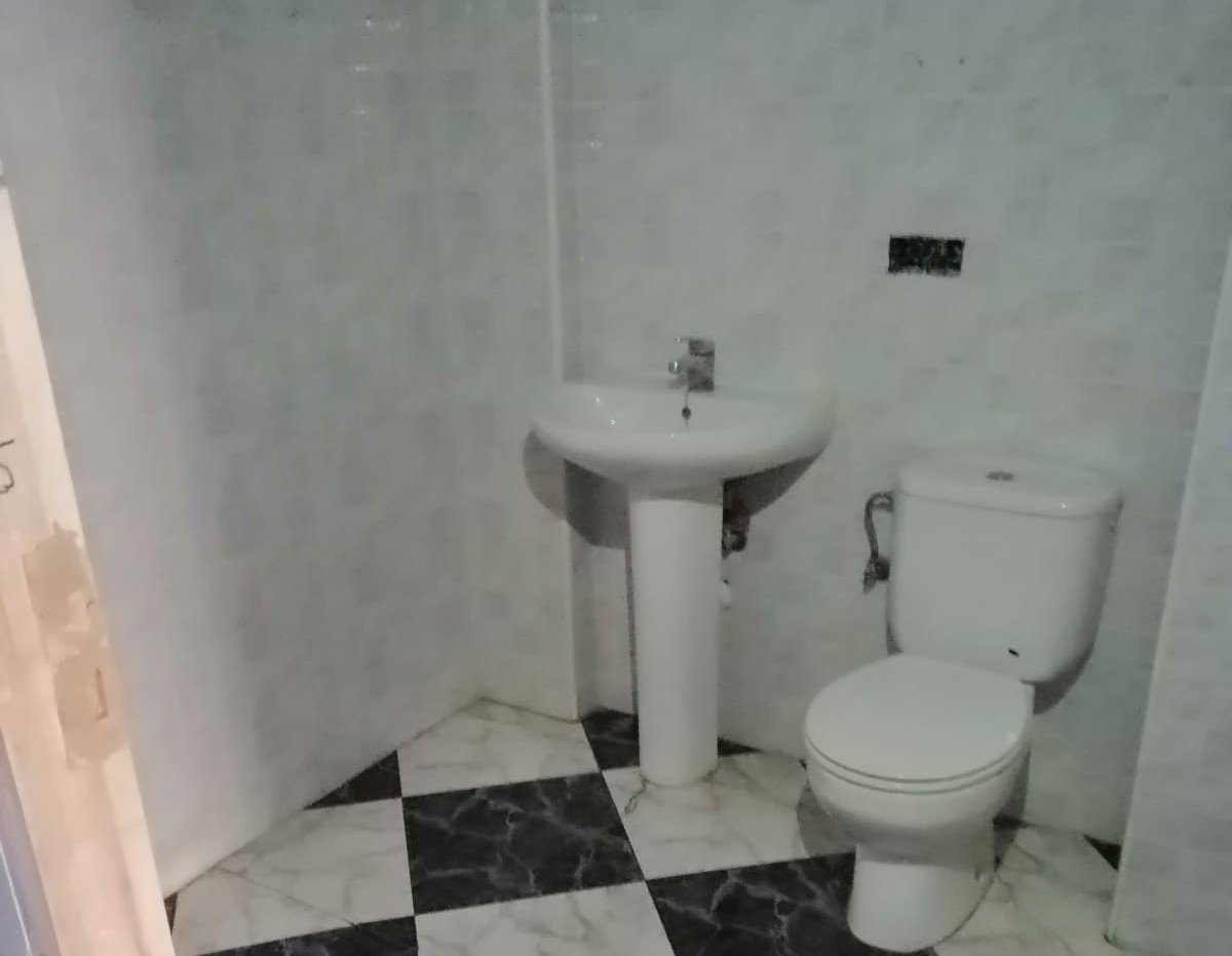 Local comercial en venta en ccalle jacinto benavente 5 en Gandia por 147500 de 241m undefined