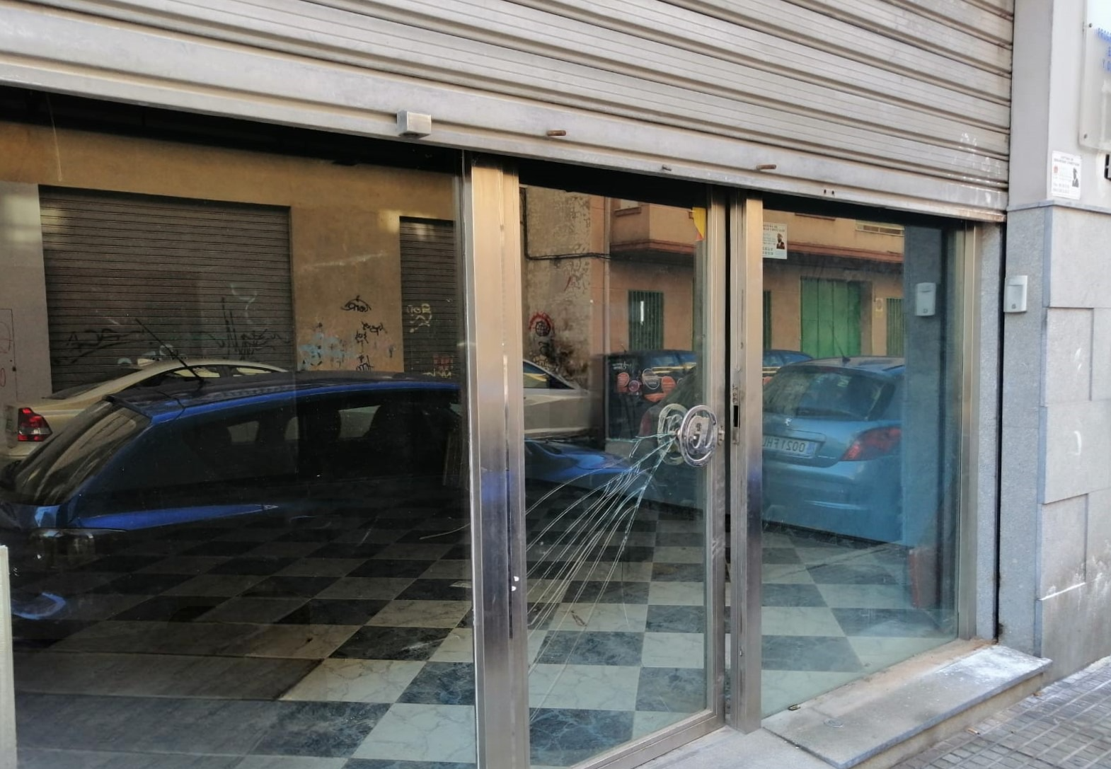 Local comercial en venta en ccalle jacinto benavente 5 en Gandia por 147500 de 241m undefined
