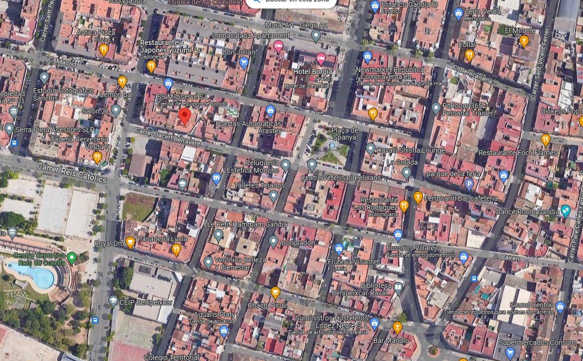 Local comercial en venta en ccalle jacinto benavente 5 en Gandia por 147500 de 241m undefined