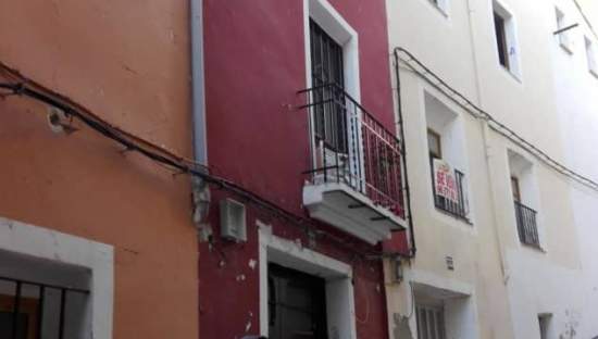 Unifamiliar Adosada en venta  en Calle De La Muralla Ontinyent Valencia