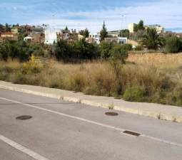 Urbano Solar en venta  en Calle Viena Onda Castelln
