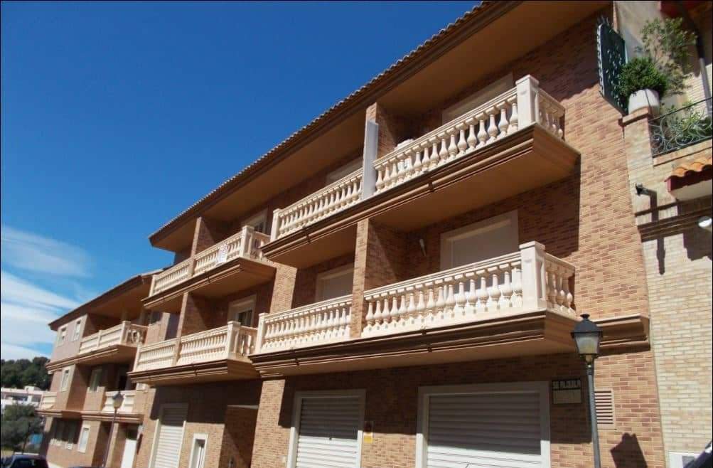 Garaje en venta  en Calle Gil De Atrosillo Nquera Valencia