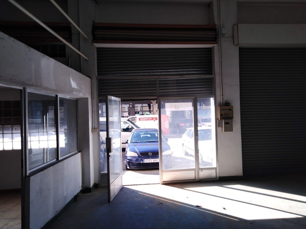 Local Comercial en venta  en Avenida Almazora Castelln De La Plana Castelln