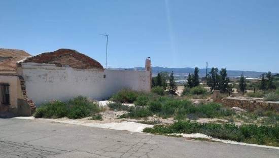 Urbano Solar en venta  en Calle Argentina Totana Murcia