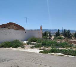 Urbano Solar en venta  en Calle Argentina Totana Murcia