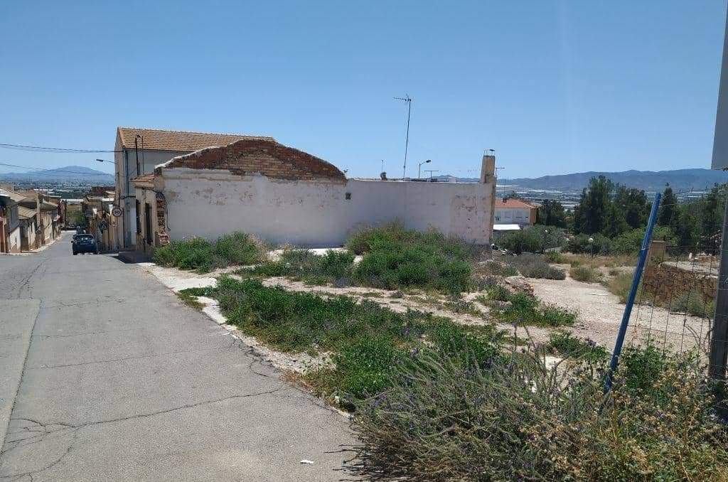 Urbano Solar en venta  en Calle Argentina Totana Murcia