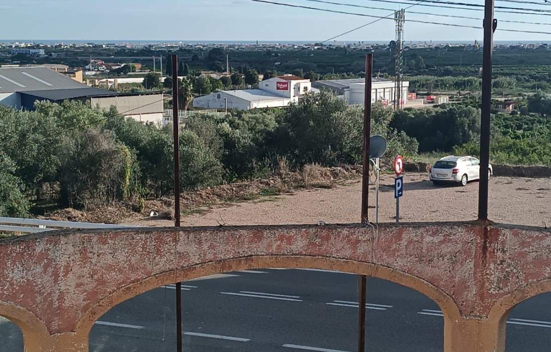 Casa en venta en Ador, Valencia