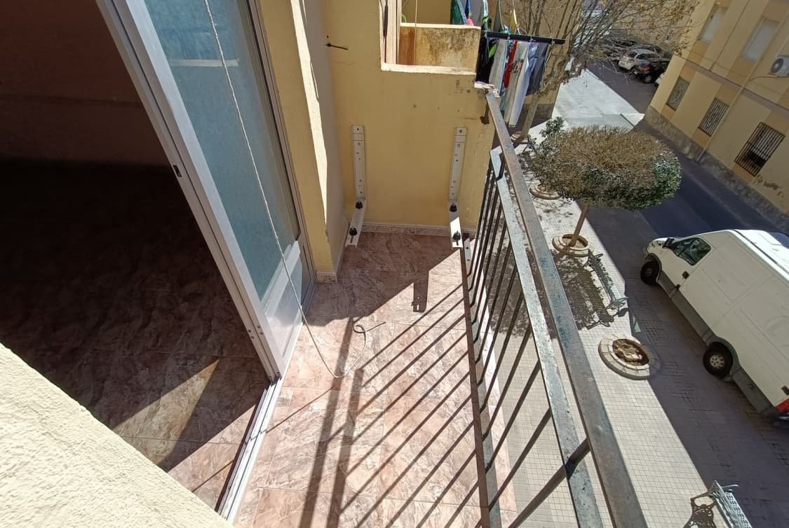 Piso en venta  en Calle Ciencias, Elda, Alicante