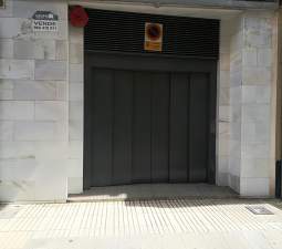 Garaje en venta en Alcira, Valencia