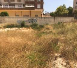 Urbano Solar en venta  en Calle Alcala De Henares Elda Alicante
