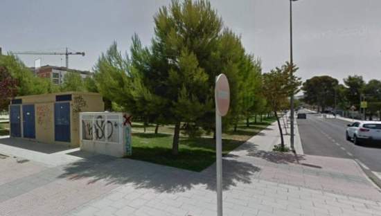Urbano Solar en venta  en Calle Alcala De Henares Elda Alicante