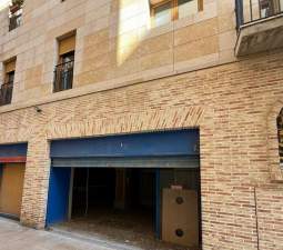 Local en alquiler y venta en Alzira, Valencia