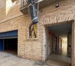 Local en alquiler y venta en Alzira, Valencia