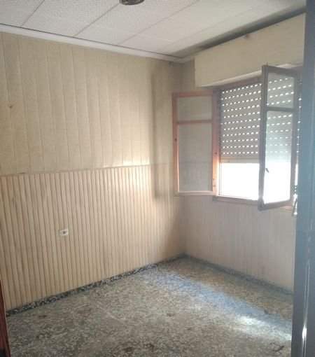 Compra casa en calle san juan de dios Burriana por 43000 con 89m y 2 habitaciones