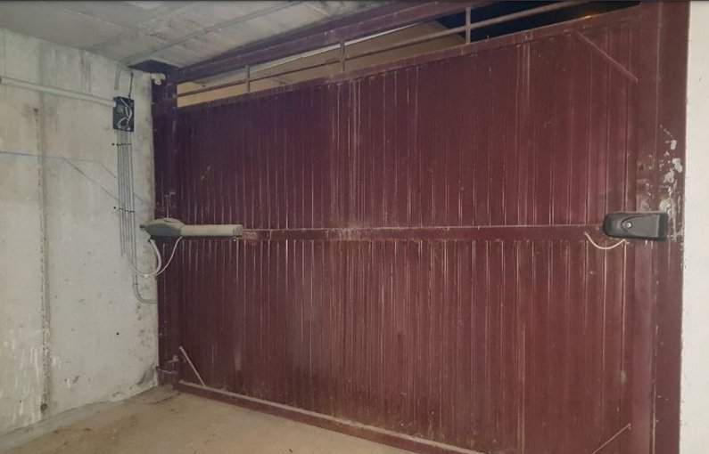 Garaje en venta en Avenida Del Puerto Guardamar Del Segura Alicante