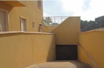 Garaje en venta en Avenida Del Puerto Guardamar Del Segura Alicante