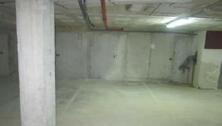 Garaje en venta en Avenida Del Puerto Guardamar Del Segura Alicante