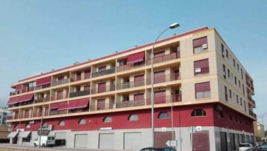 Garaje en venta  en Calle Miguel Hernandez Albatera Alicante