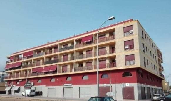 Garaje en venta  en Calle Miguel Hernandez Albatera Alicante